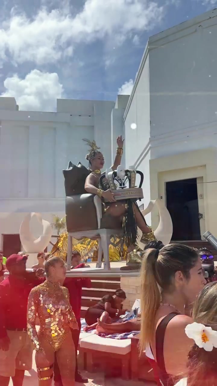 Mandala Beach Club - The best daytime club in Cancun